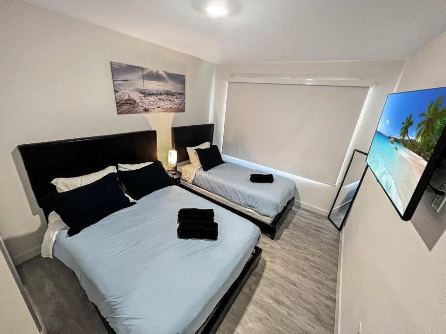 Vacay Spot Experience Luna Sky! 65" Tv Bar, Bbq, Shower Massage Jets, Music, Go To Fl Keys Homestead Exterior foto