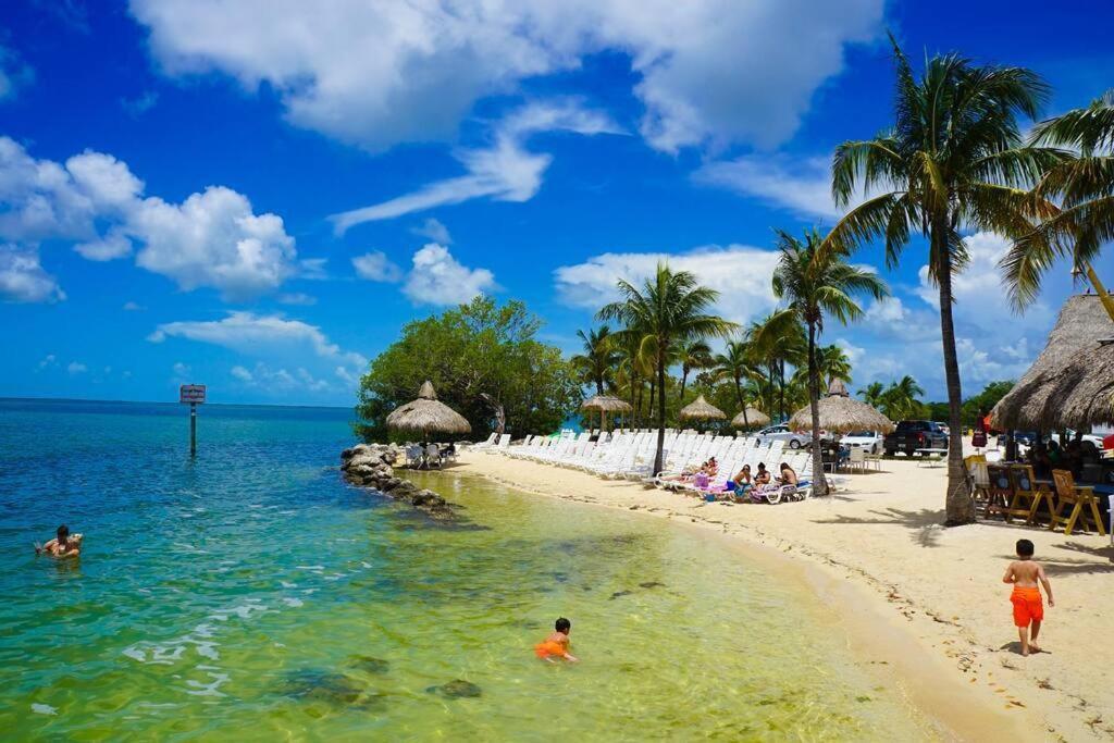 Vacay Spot Experience Luna Sky! 65" Tv Bar, Bbq, Shower Massage Jets, Music, Go To Fl Keys Homestead Exterior foto