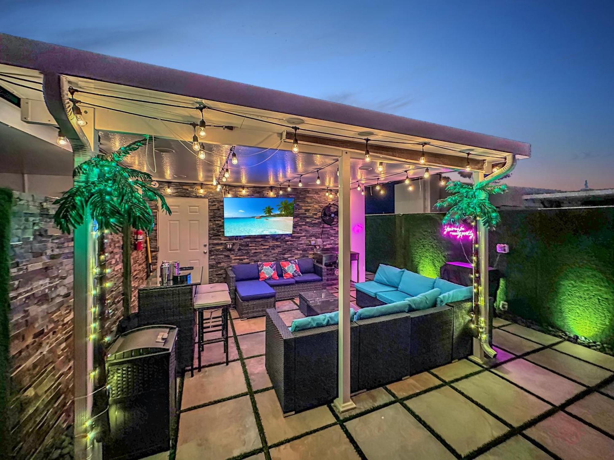 Vacay Spot Experience Luna Sky! 65" Tv Bar, Bbq, Shower Massage Jets, Music, Go To Fl Keys Homestead Exterior foto