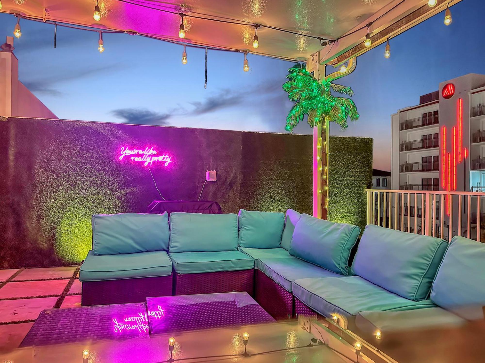Vacay Spot Experience Luna Sky! 65" Tv Bar, Bbq, Shower Massage Jets, Music, Go To Fl Keys Homestead Exterior foto