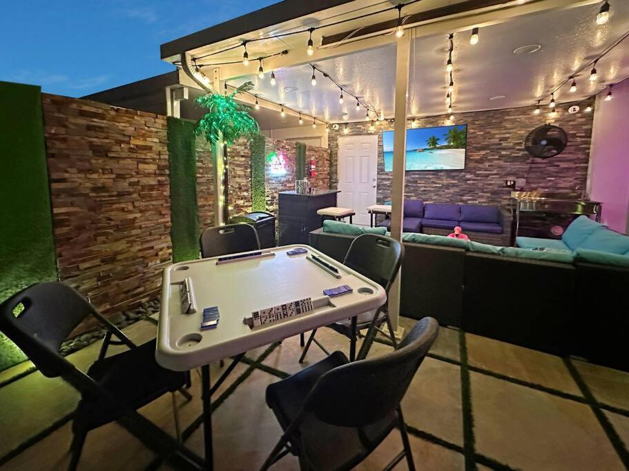 Vacay Spot Experience Luna Sky! 65" Tv Bar, Bbq, Shower Massage Jets, Music, Go To Fl Keys Homestead Exterior foto